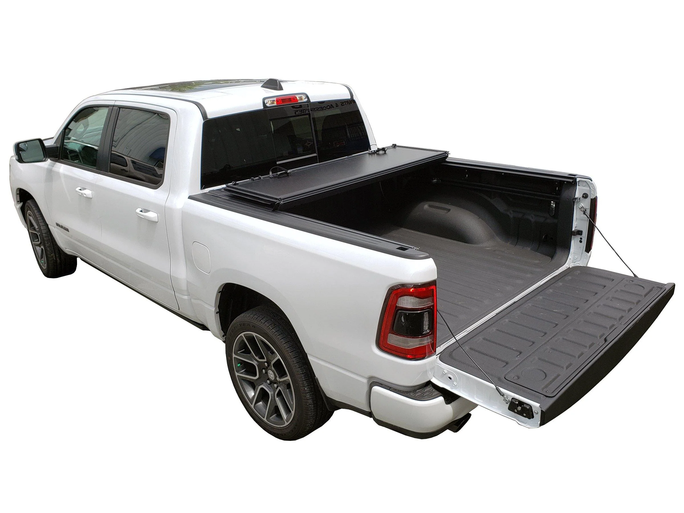 Low Profile Hard Tri-Fold for 2019-26 Ram 1500 5.7' Bed (Excluding Classic/Warlock Models) - Image 3